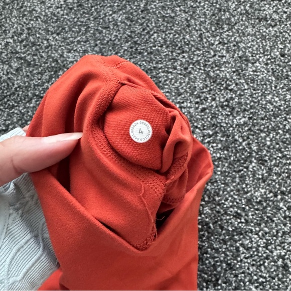 Lululemon Align™ High-Rise Pant 25"
Size 4 color: canyon orange - Picture 12 of 12